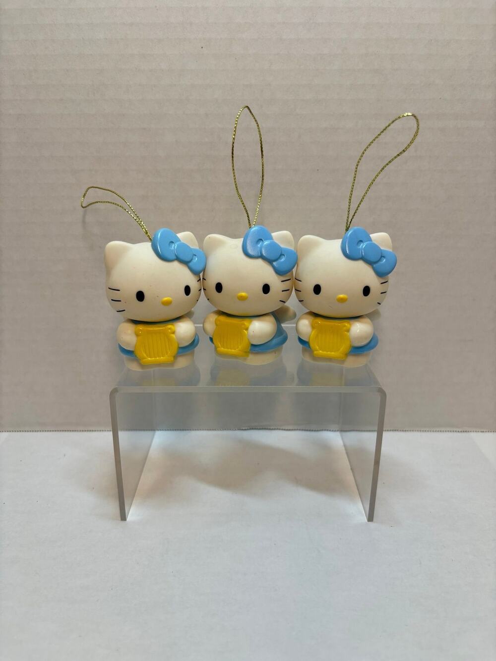 Sanrio Hello Kitty with Bow Yellow Harp And Angel Wings Ornament Lot